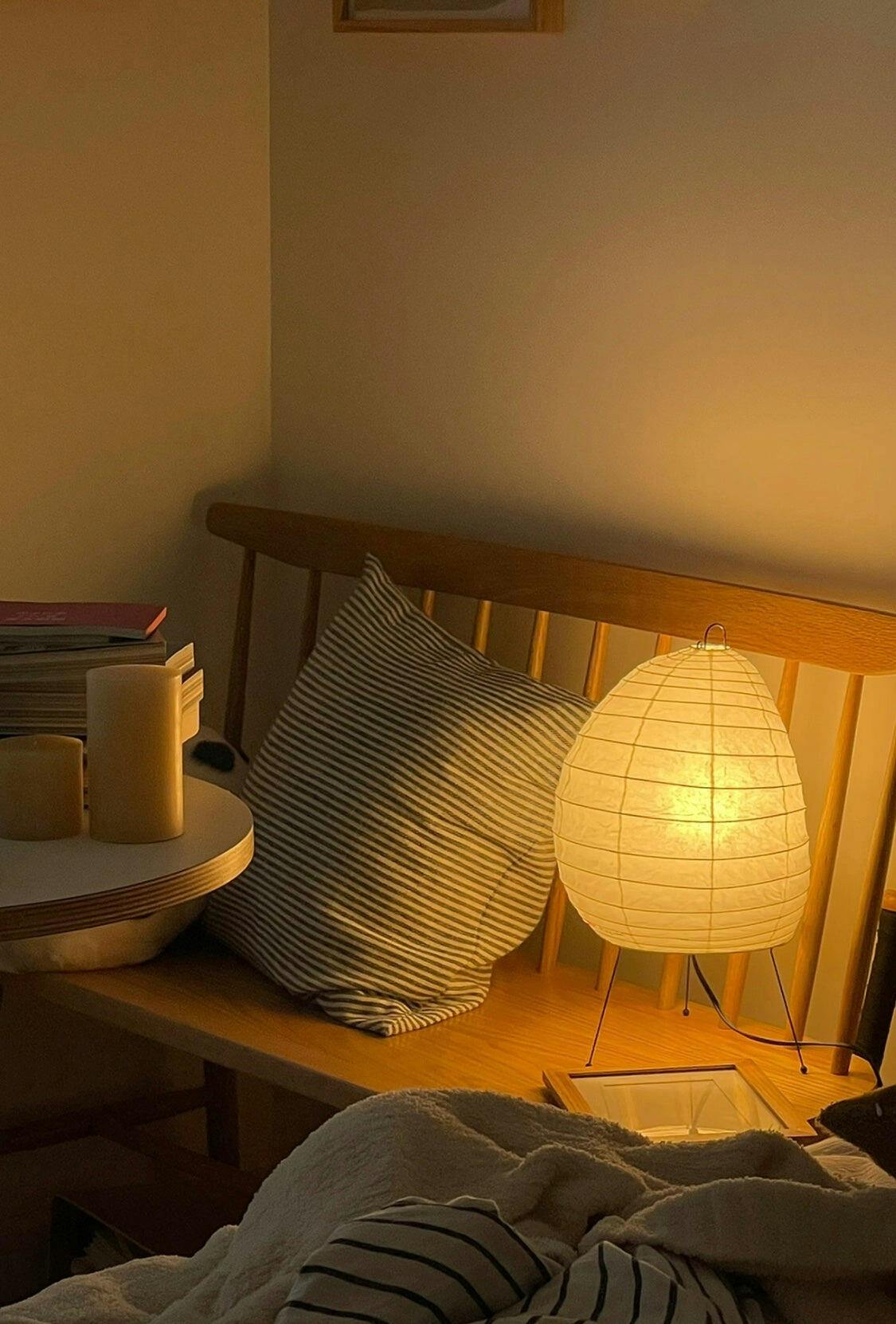 Akari 1N Table Lamp