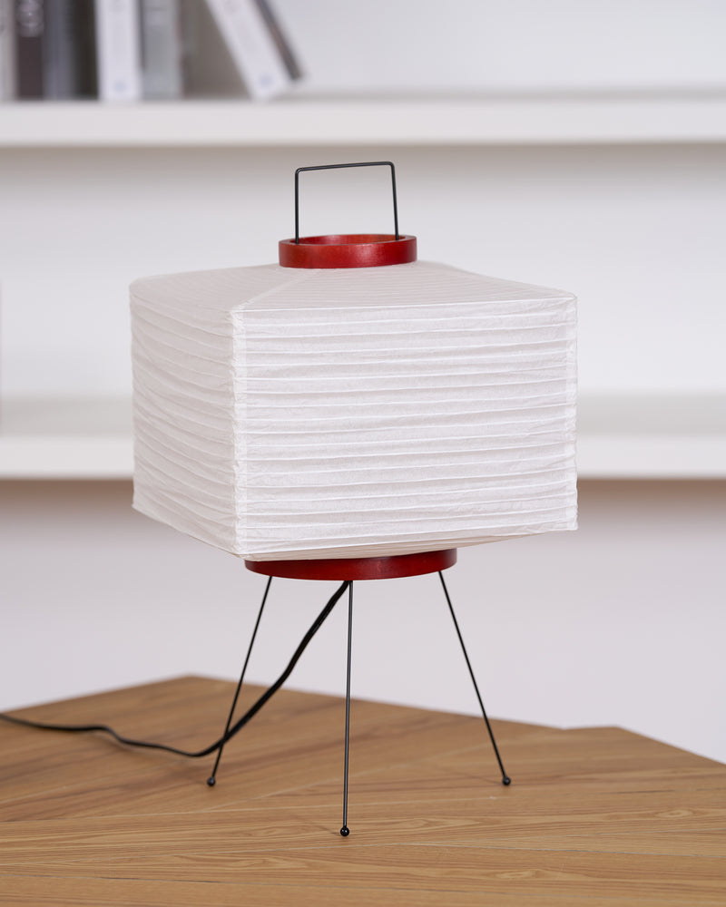 Akari 7A Table Lamp