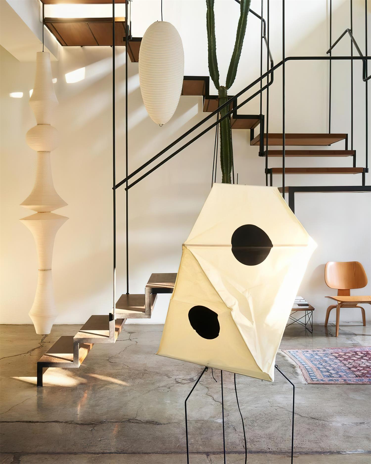 Akari E Pendant Lamp
