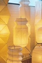 Lampadaire en papier Akari UF3-L6