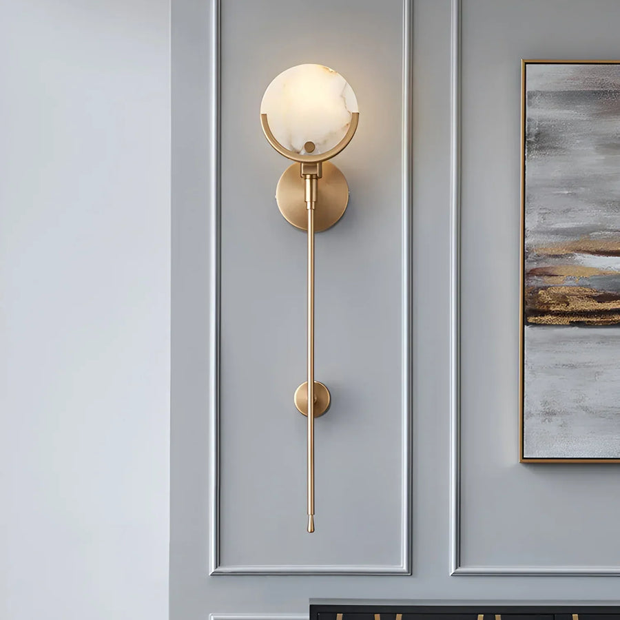 Alabaster-Ava-Messing-Wandleuchte