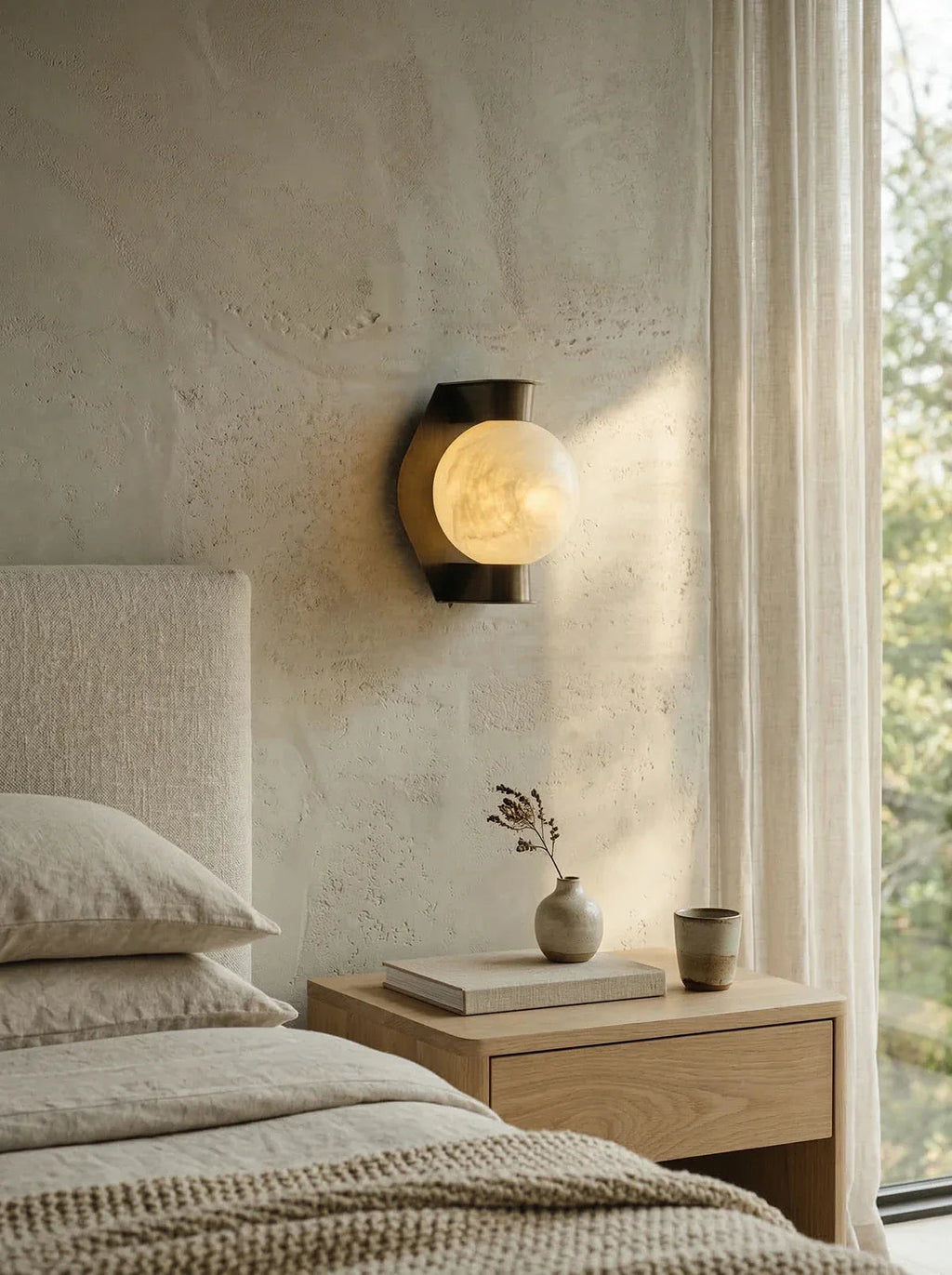 Alabaster Spherical Wall Lamp