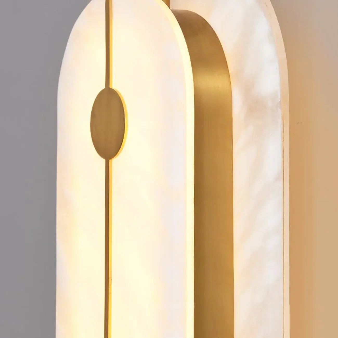 Applique ovale élancée en albâtre Solvane