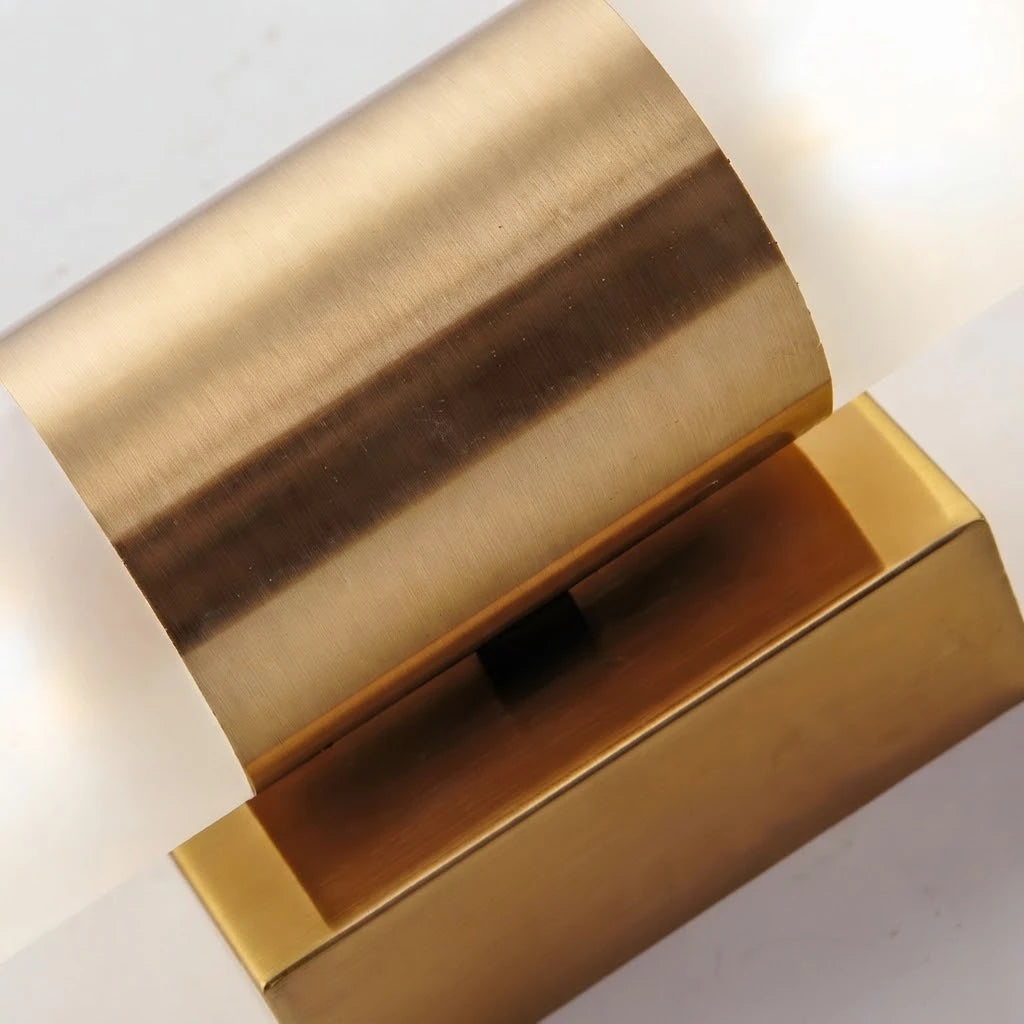 Close Up View of Center Brass Square Band and Backplate Connection Details