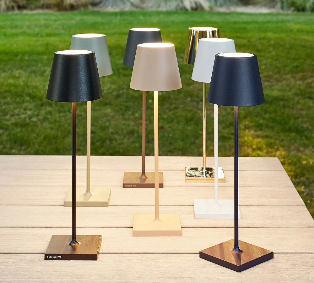 Lampe de table à LED rechargeable Apex