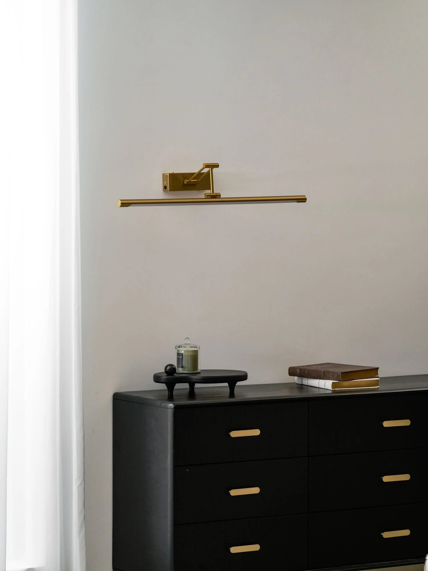 Brillan Frame Rechargeable Wall Light