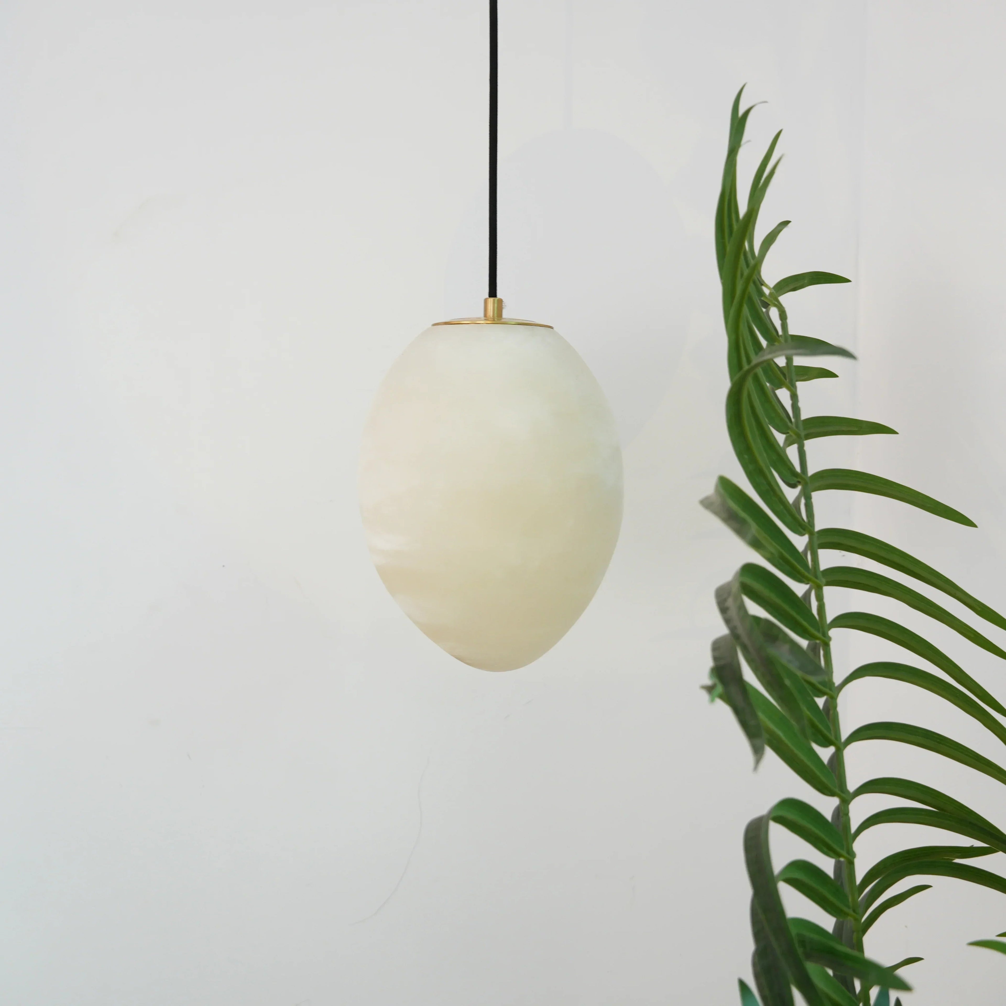 Galet Alabaster Pendant lamp