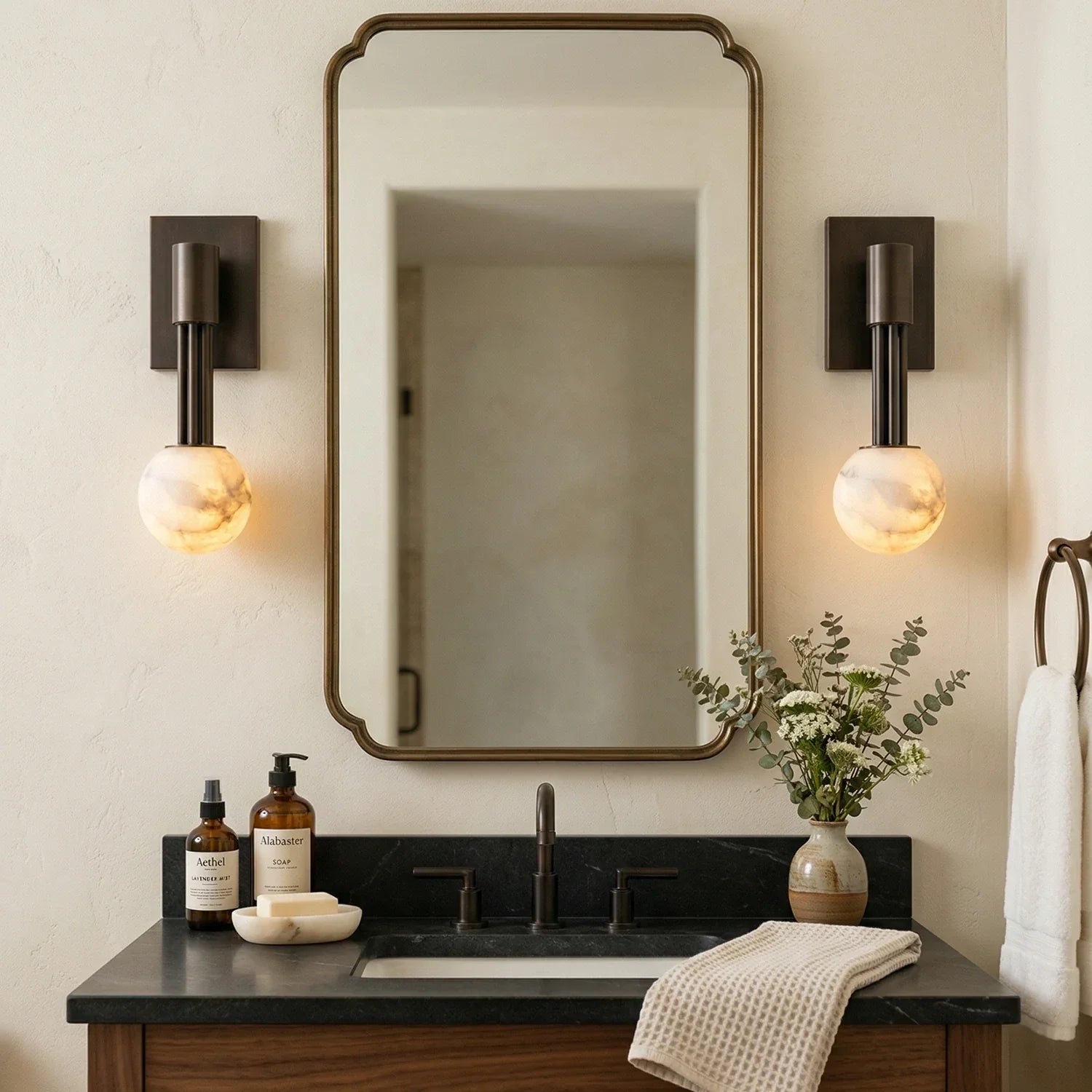 Columnar Obra Spherical Alabaster Wall Lamp