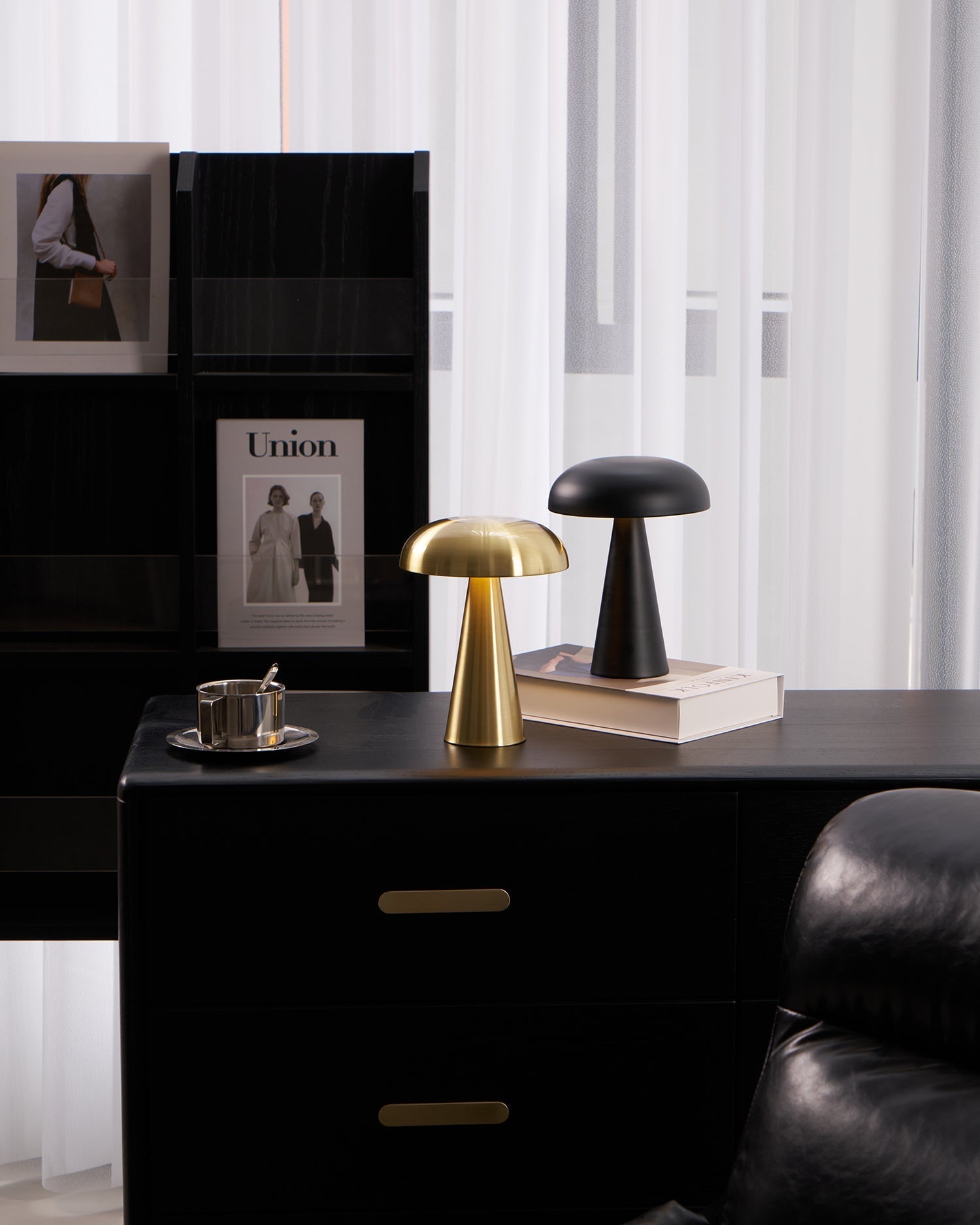 Como Portable Table Lamp