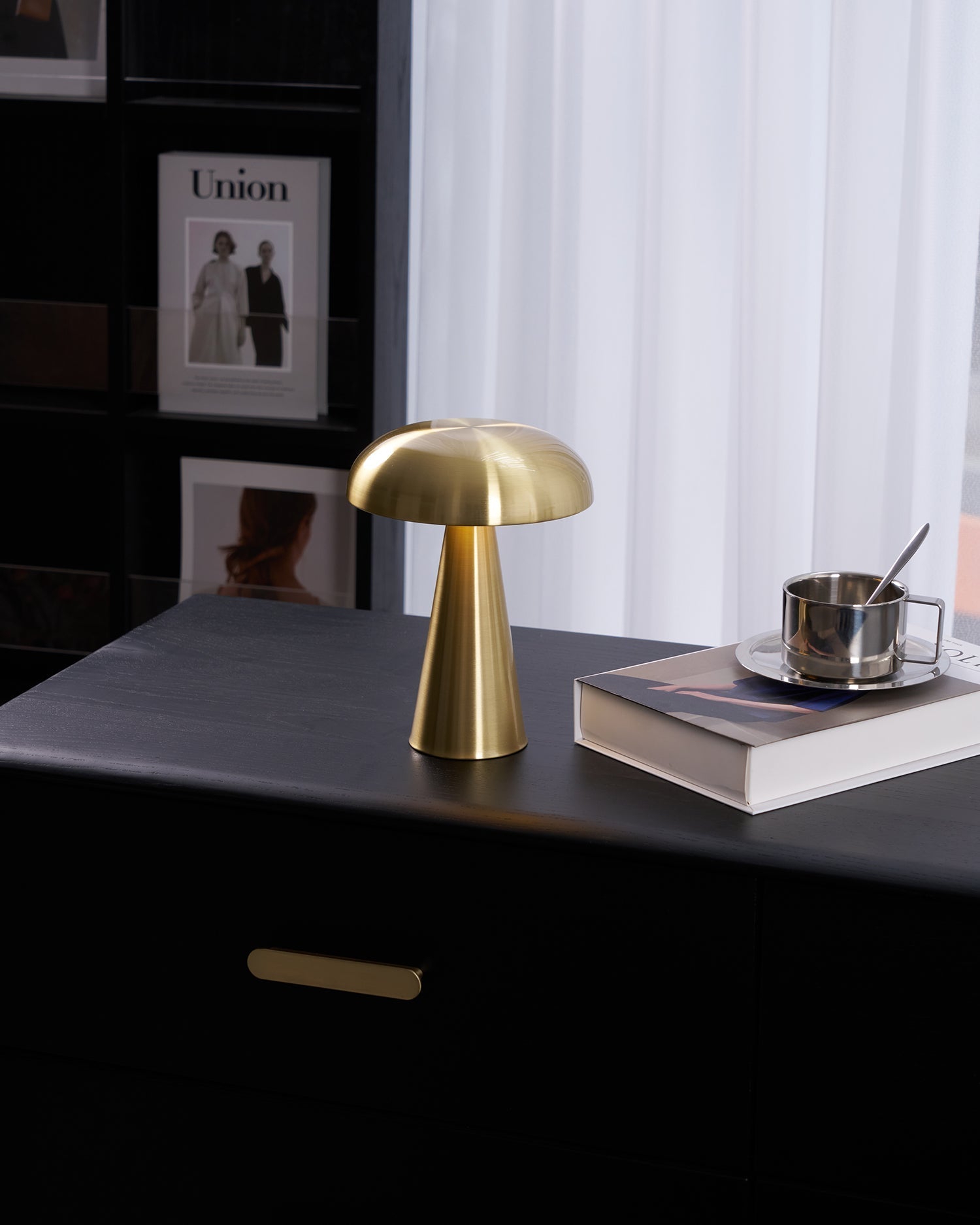 Como Portable Table Lamp