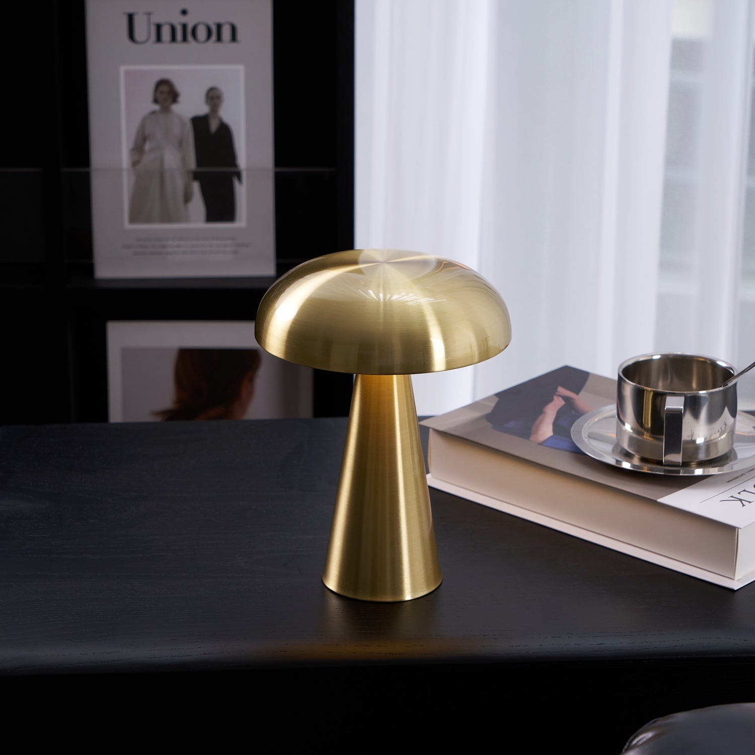 Como Portable Table Lamp