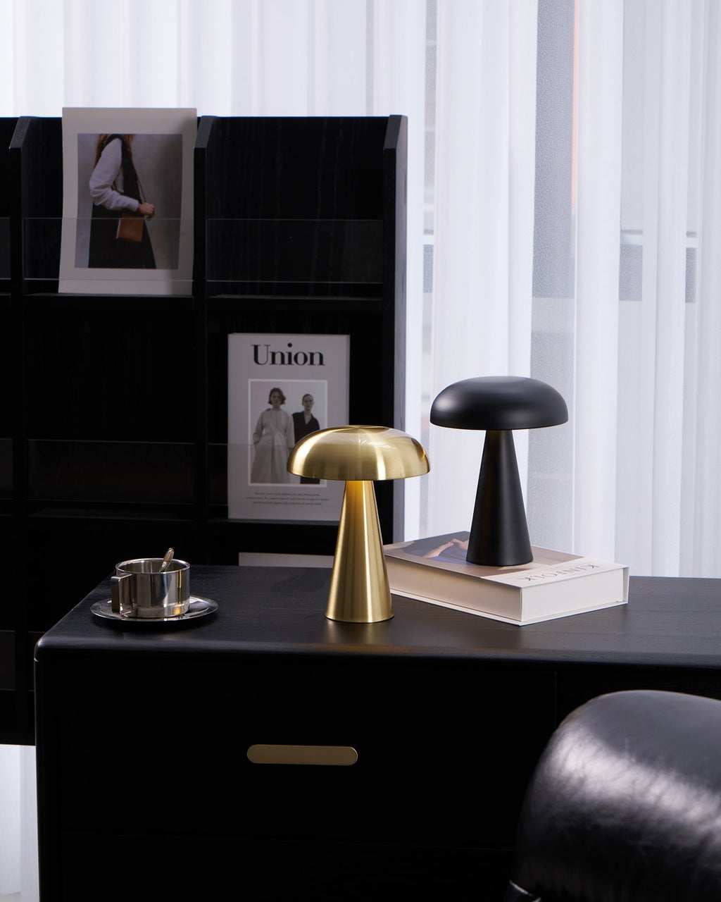 Como Portable Table Lamp
