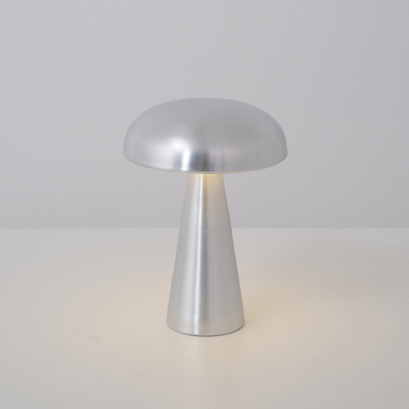 Como Portable Table Lamp