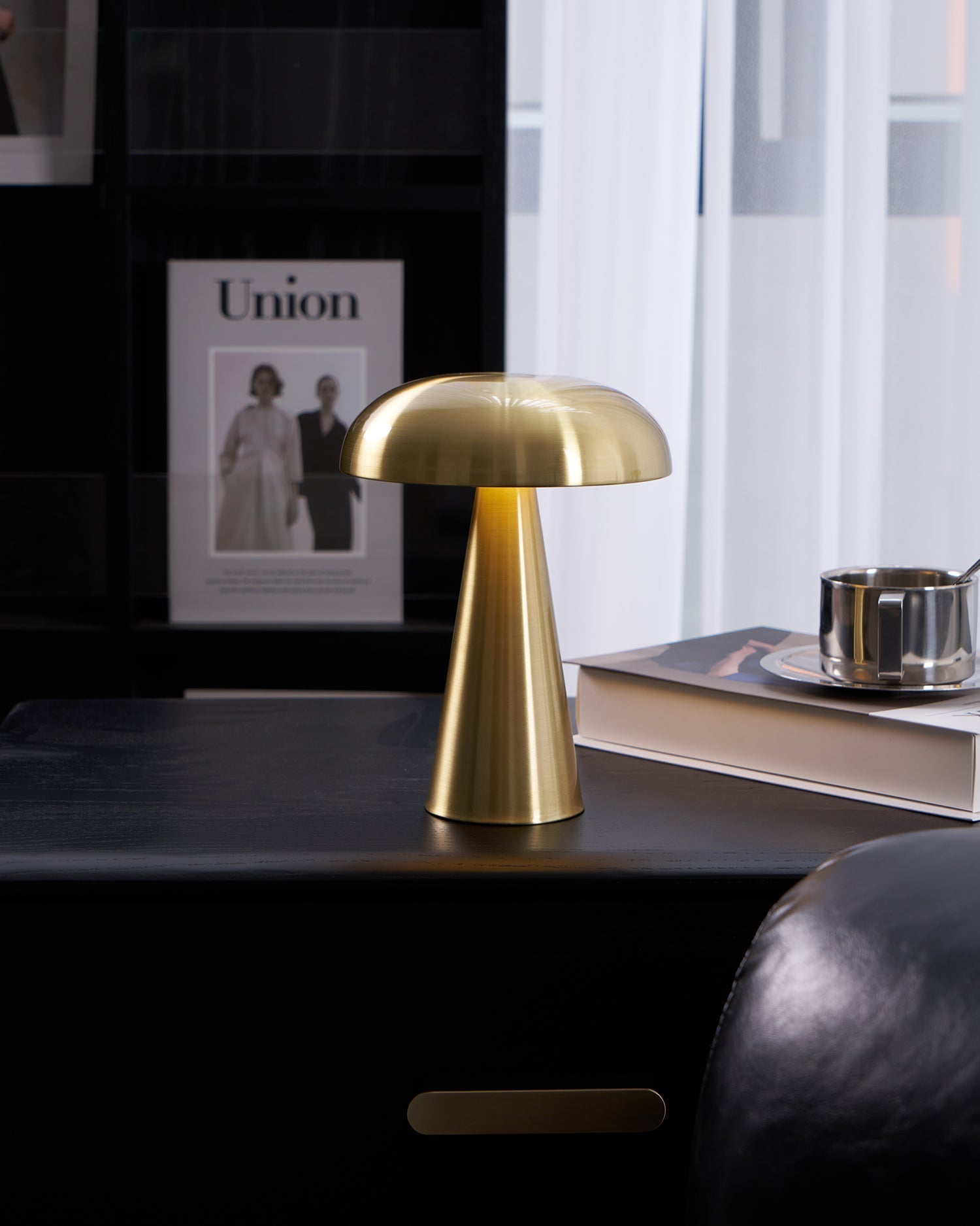 Como Portable Table Lamp
