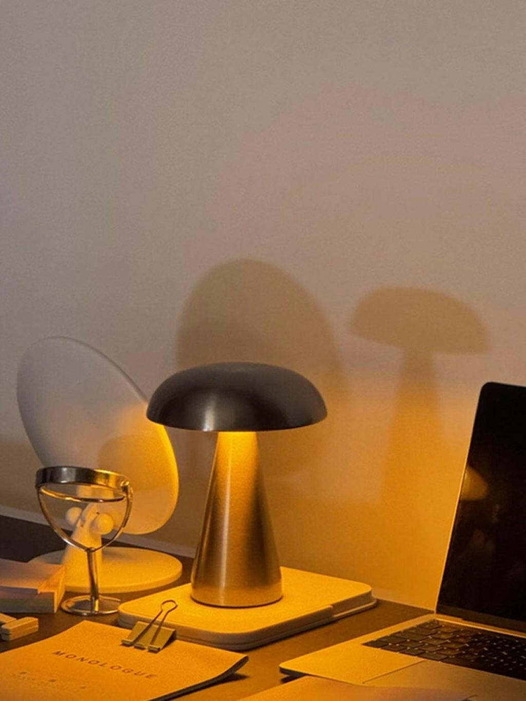 Como Portable Table Lamp