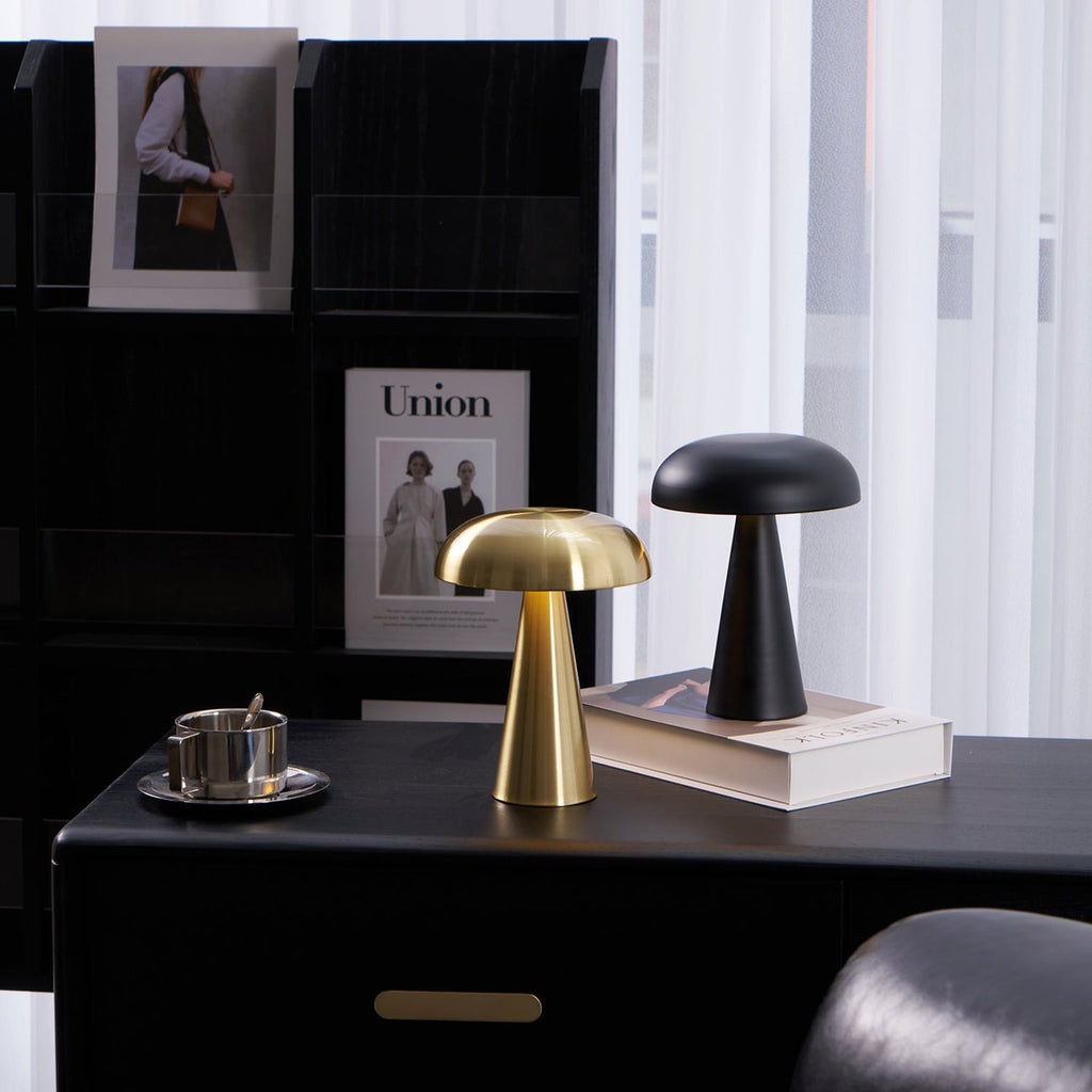 Como Portable Table Lamp