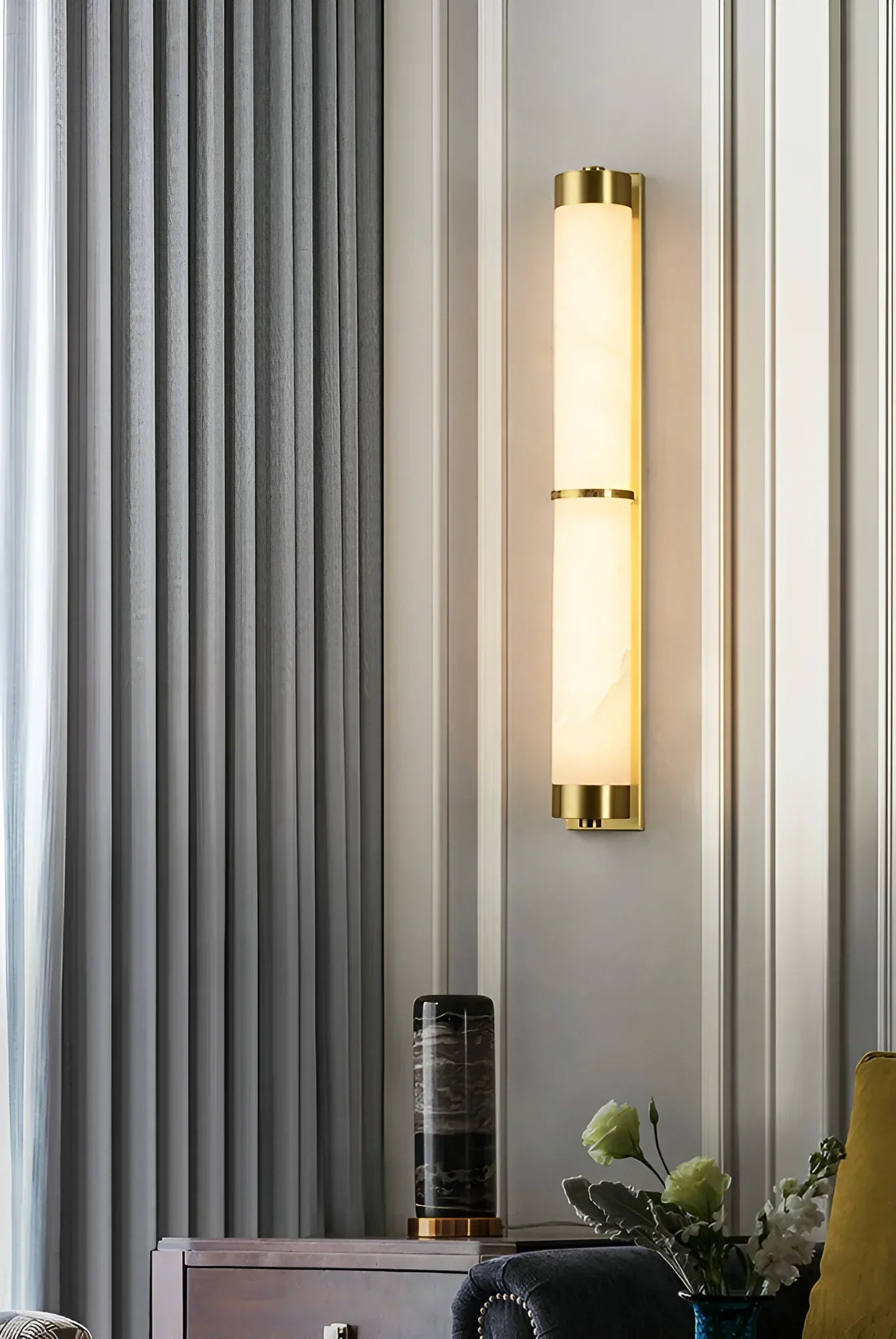 Cylindra Alabaster Brass Wall Light