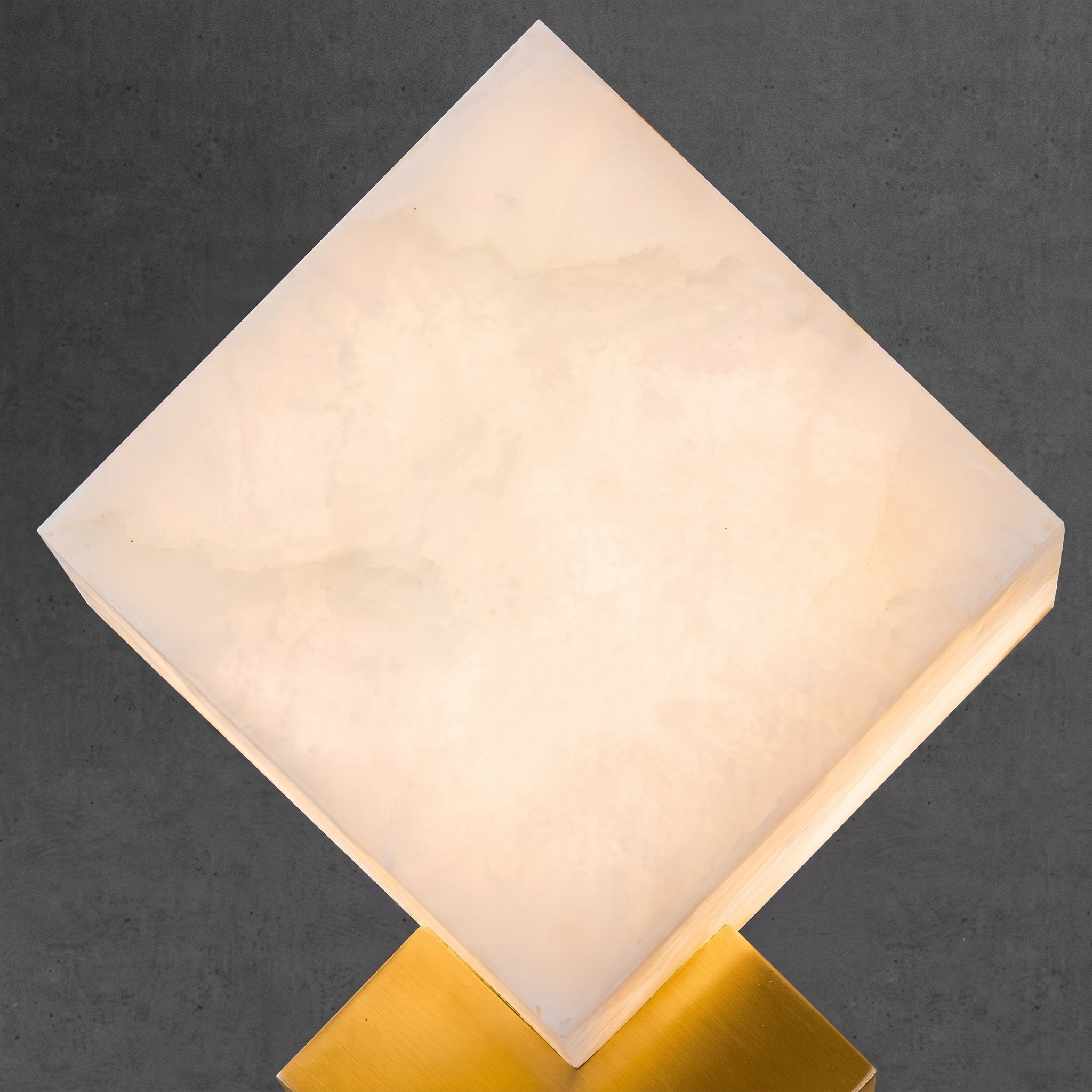 Diamond Alabaster Sconce