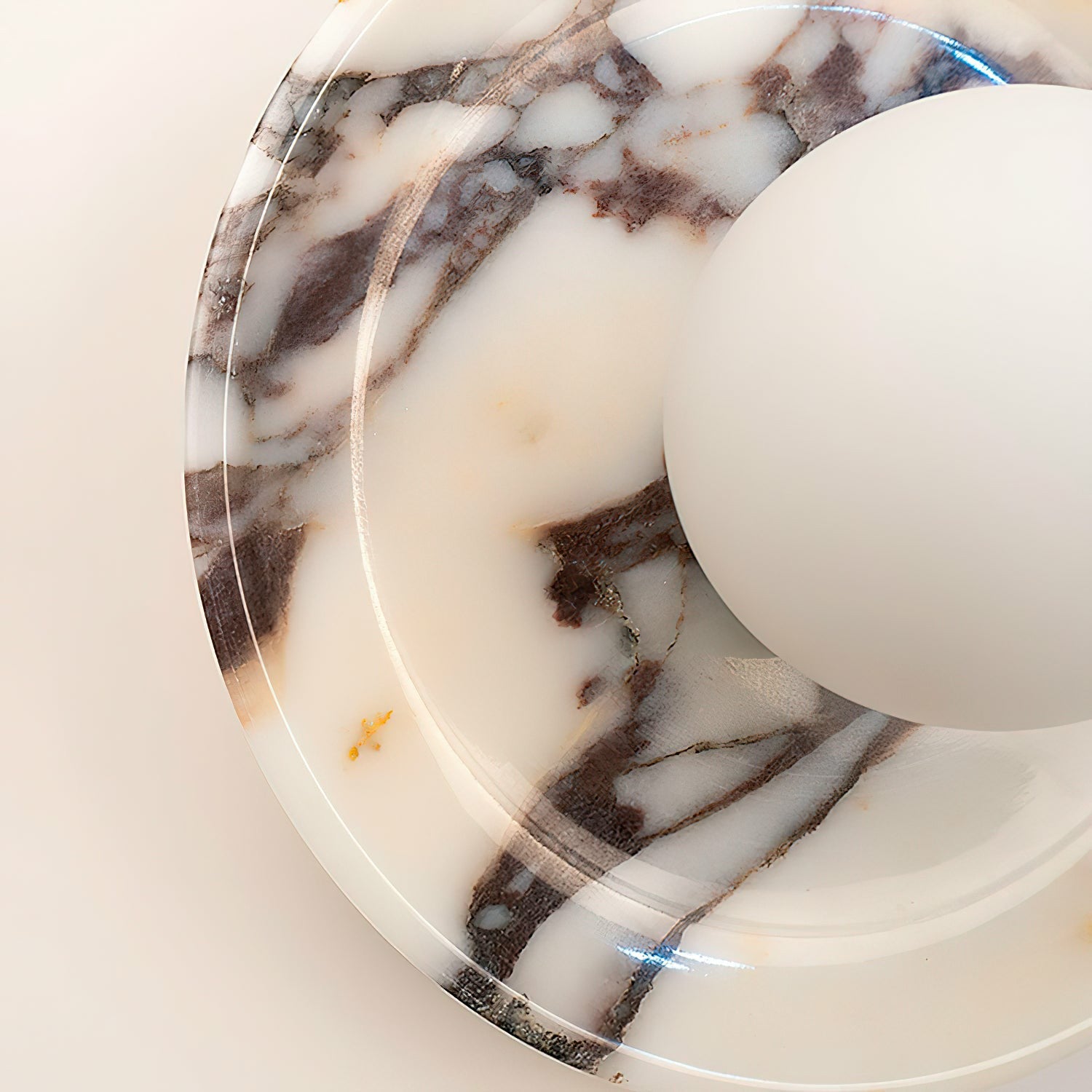 Dolly Circular Alabaster Sconce