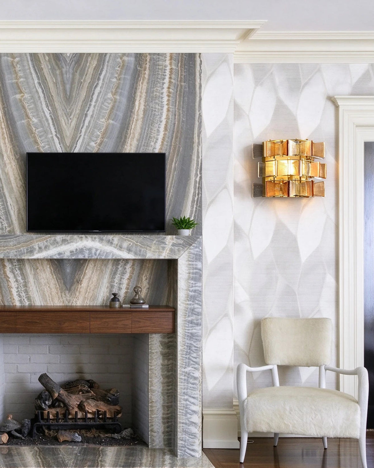 Modern Brass Teal Art Glass Wall Sconce in Vintage Living Room