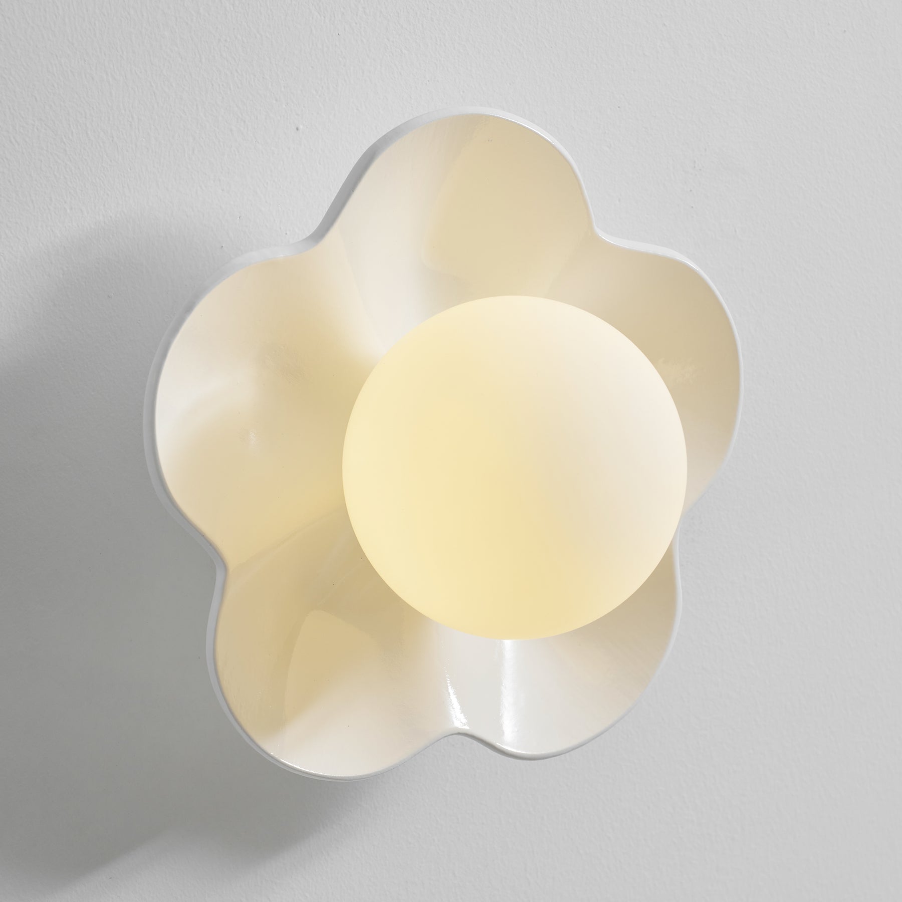 Floral Resin Wall Sconce