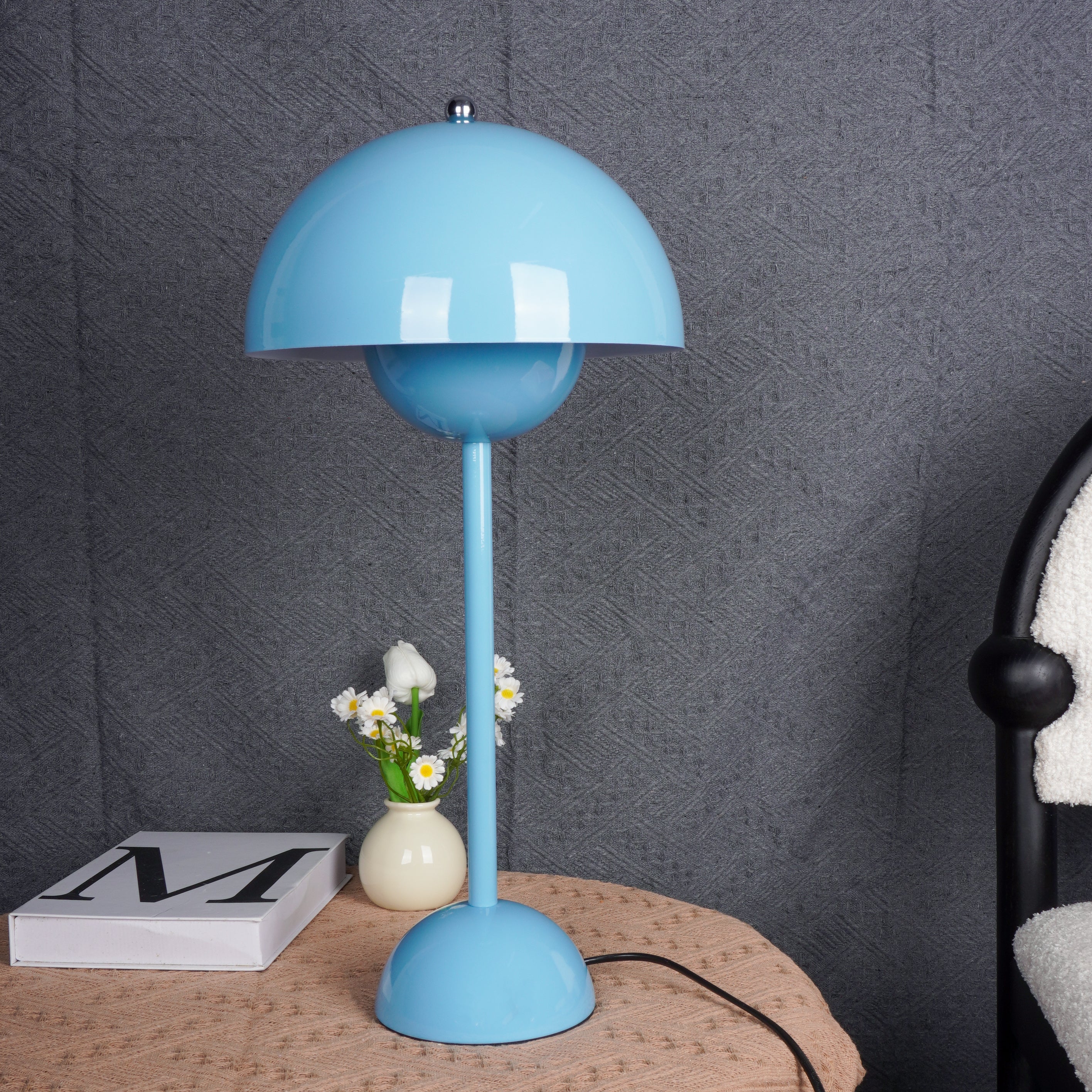 Flowerpot Table Lamp