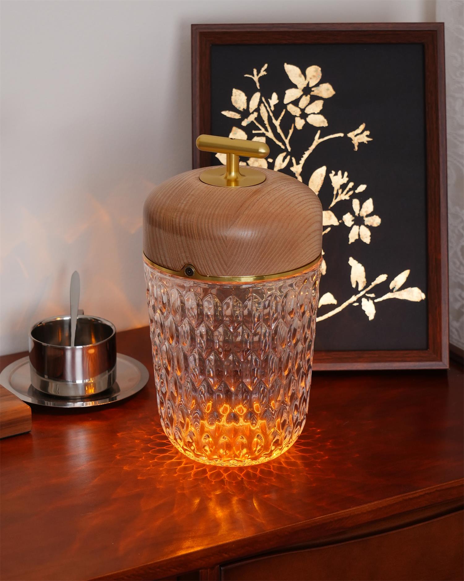 Folia Portable Table Lamp
