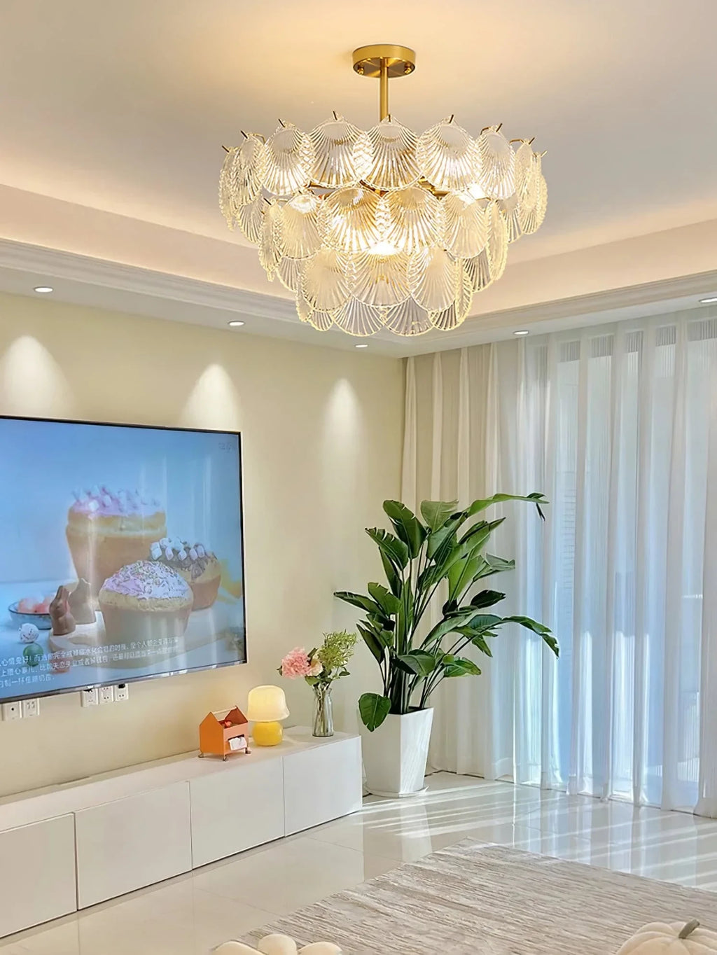 Modern Frosted Scale Art Glass Chandelier in Bright Living Space