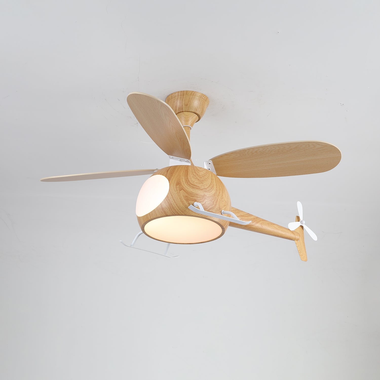 Deckenventilator mit Hubschrauber-Motiv und Beleuchtung