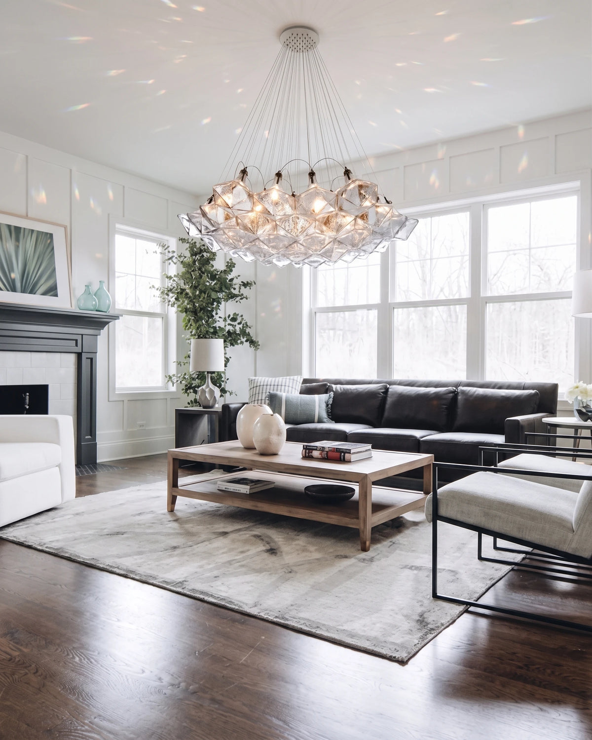 Modern Faceted Art Glass Chandelier in Luxury Living Room
