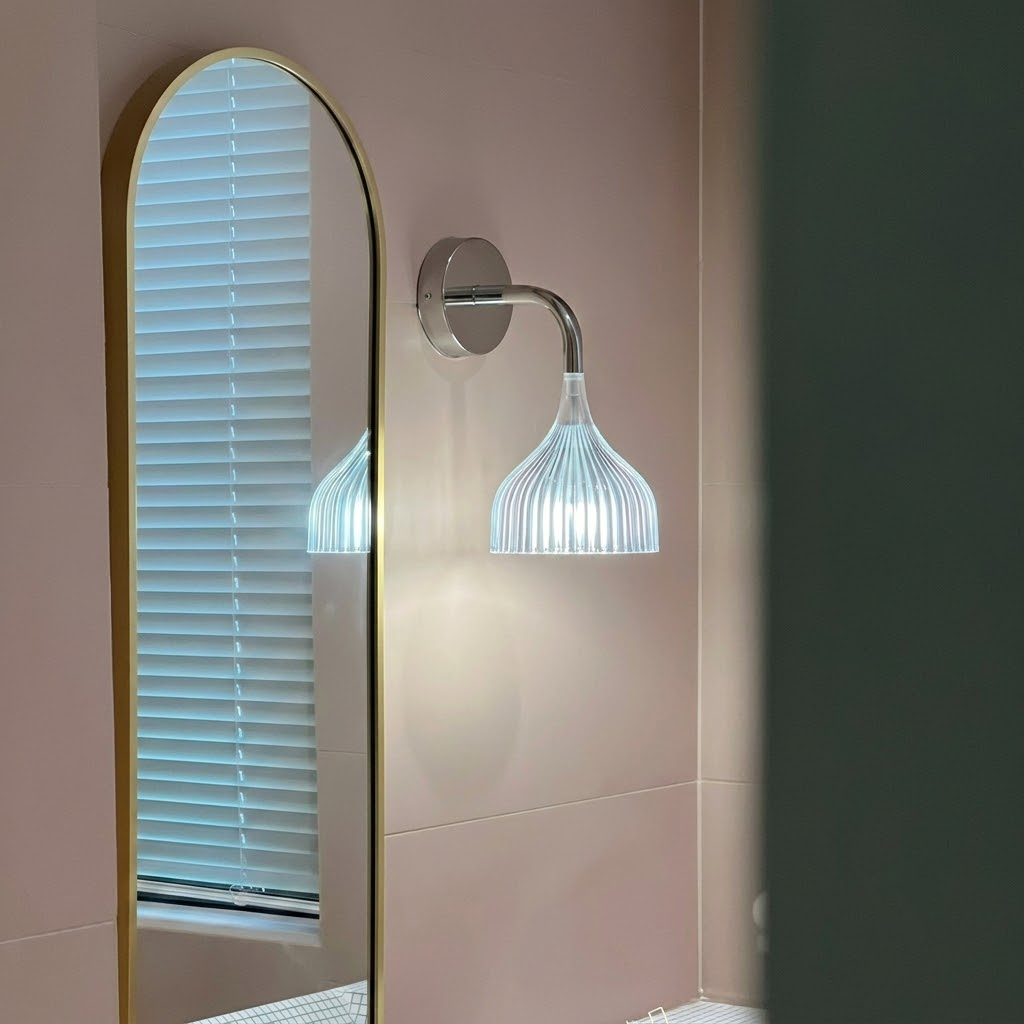 Metal and Plastic Ribbed Sconce