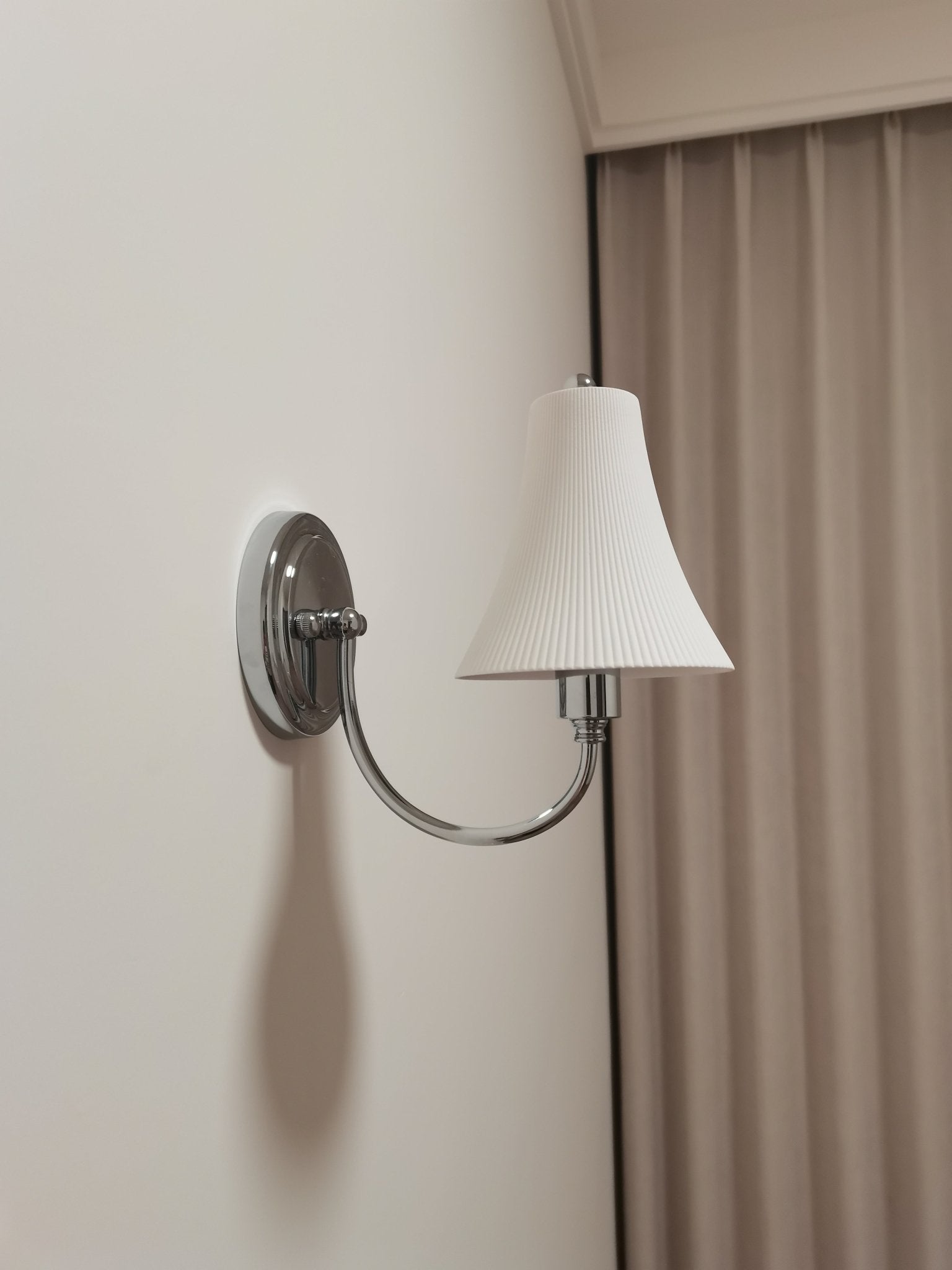 Metal and Ceramics Ribbed Sconce