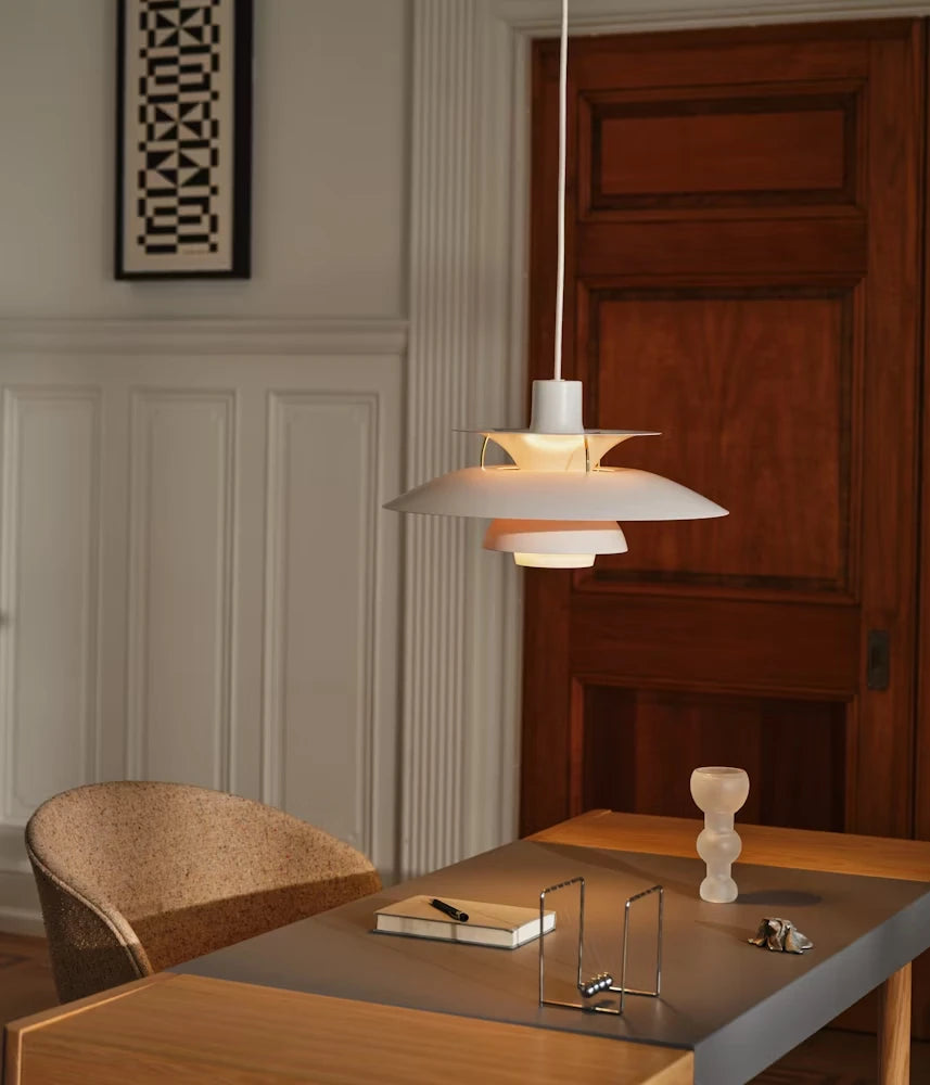 Modern Nordic Multi-Tier White Pendant Light in Cozy Dining Room