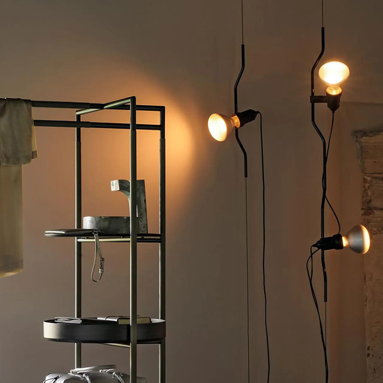 Parentesi Pendant Light