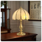 Retro Cream Shell Table Light