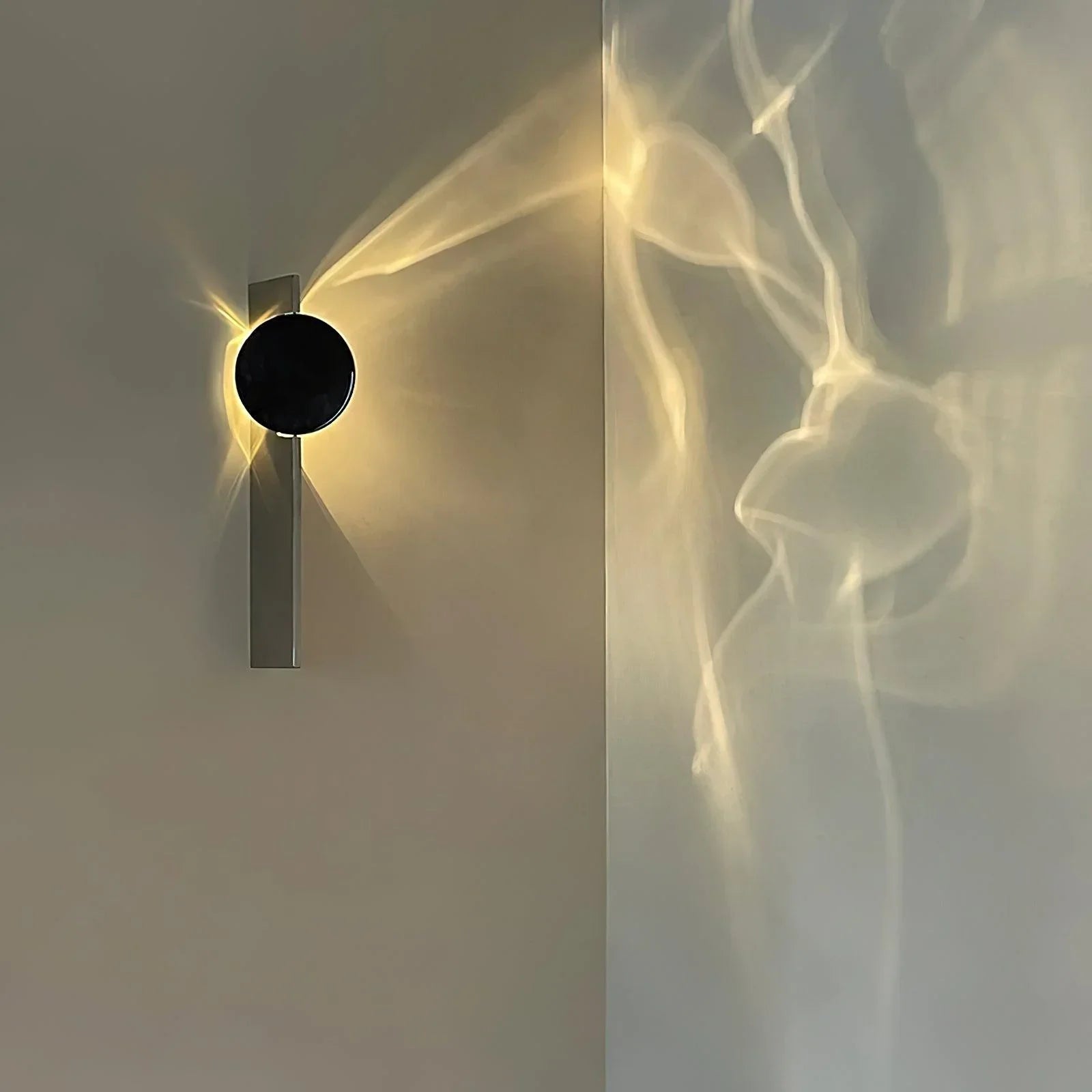 Ripple Rotating Wall Lamp