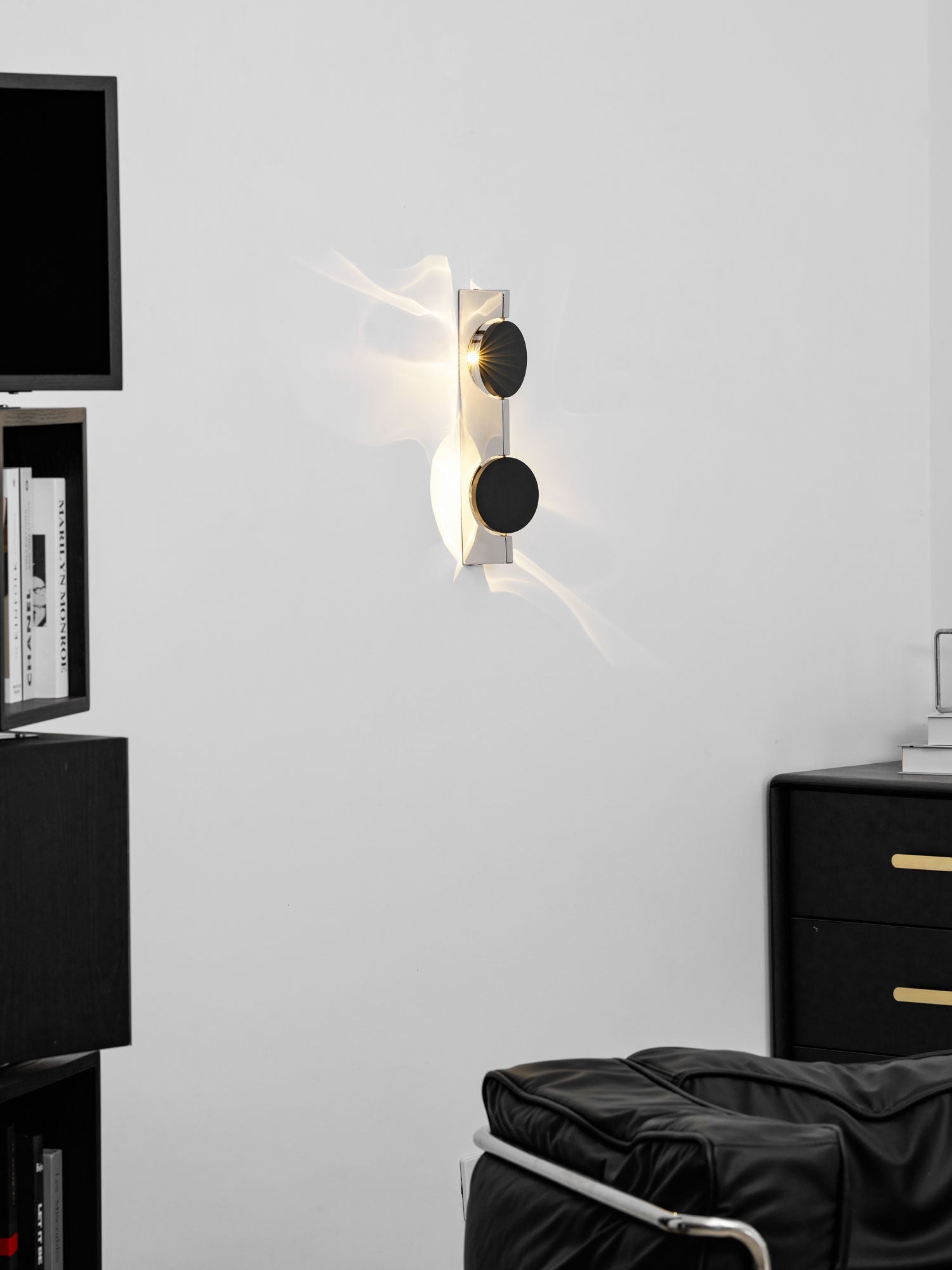 Ripple Rotating Wall Lamp