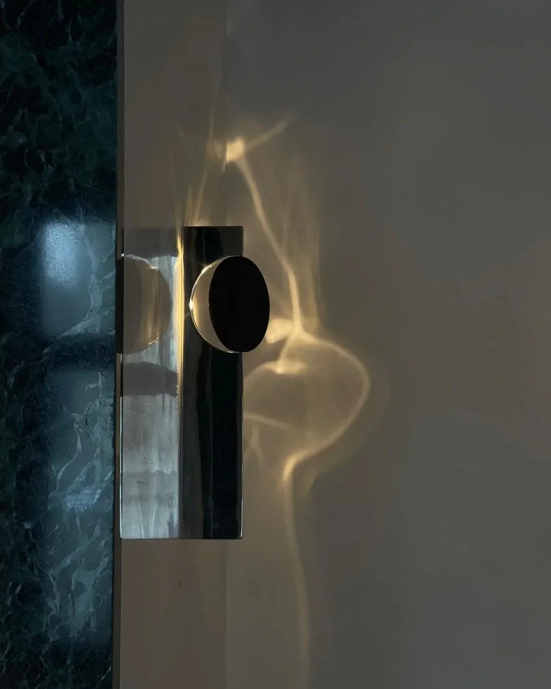 Ripple Rotating Wall Lamp