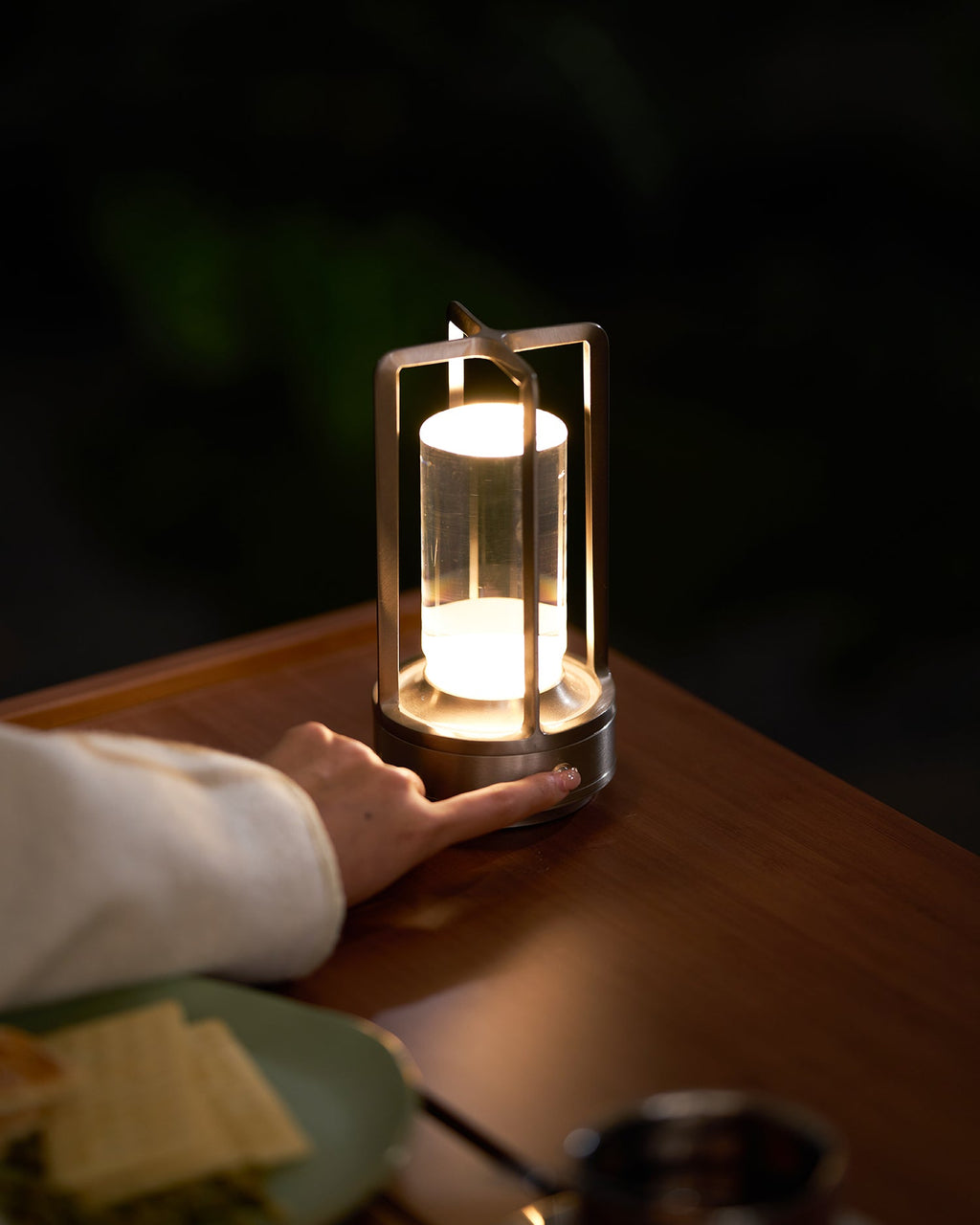 Turn Plus Portable Cordless Rechargeable Table Lamp