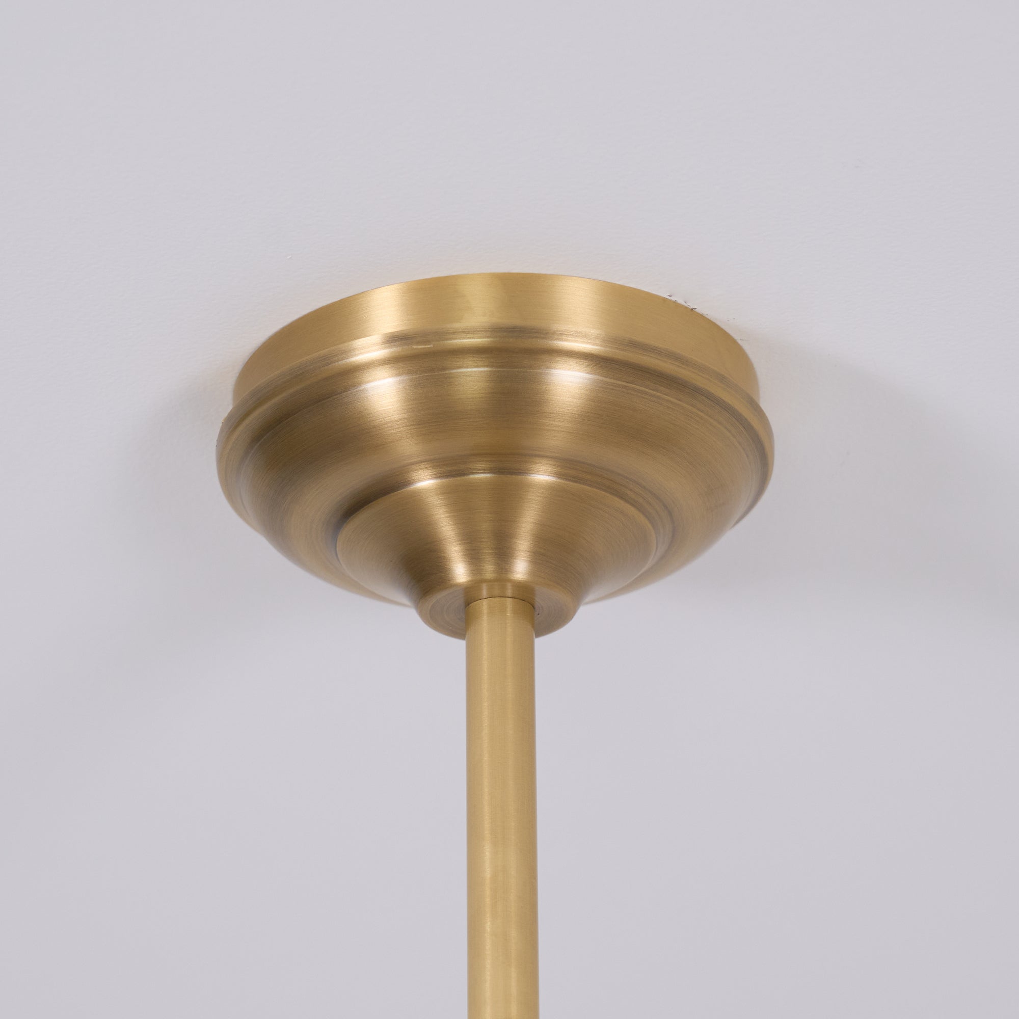 Symmetric Taper Pendant Bar