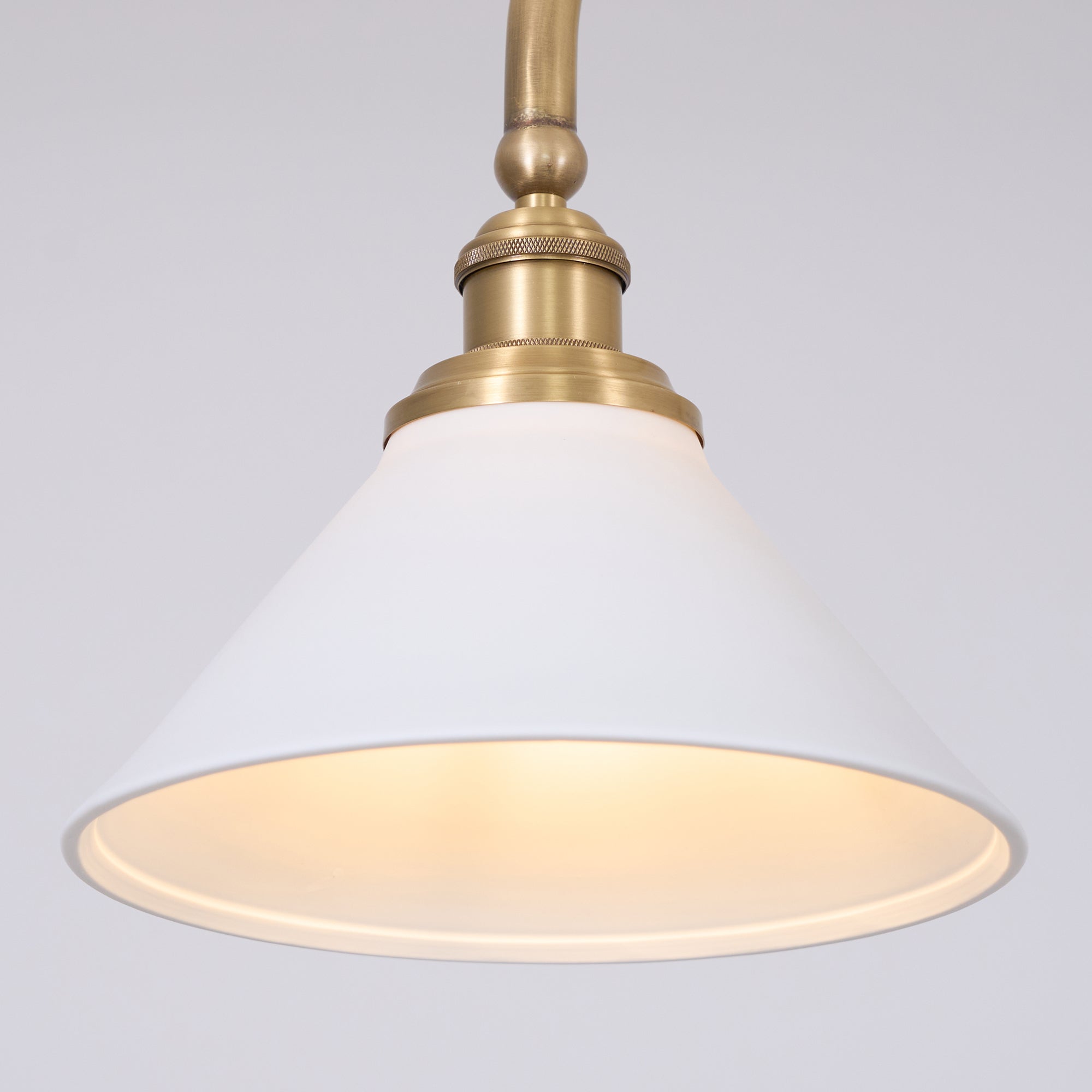 Symmetric Taper Pendant Bar