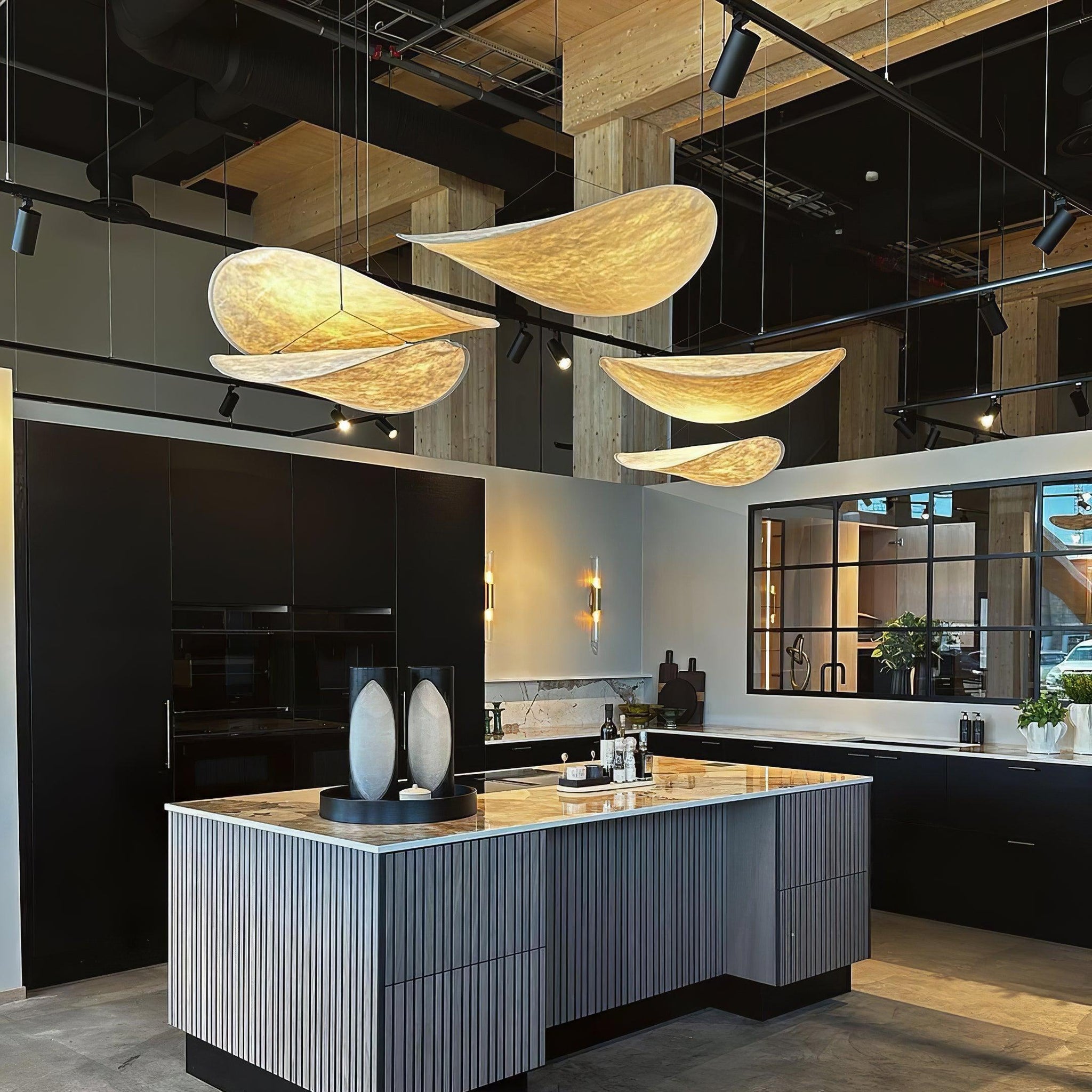 Tense Pendant Lamp