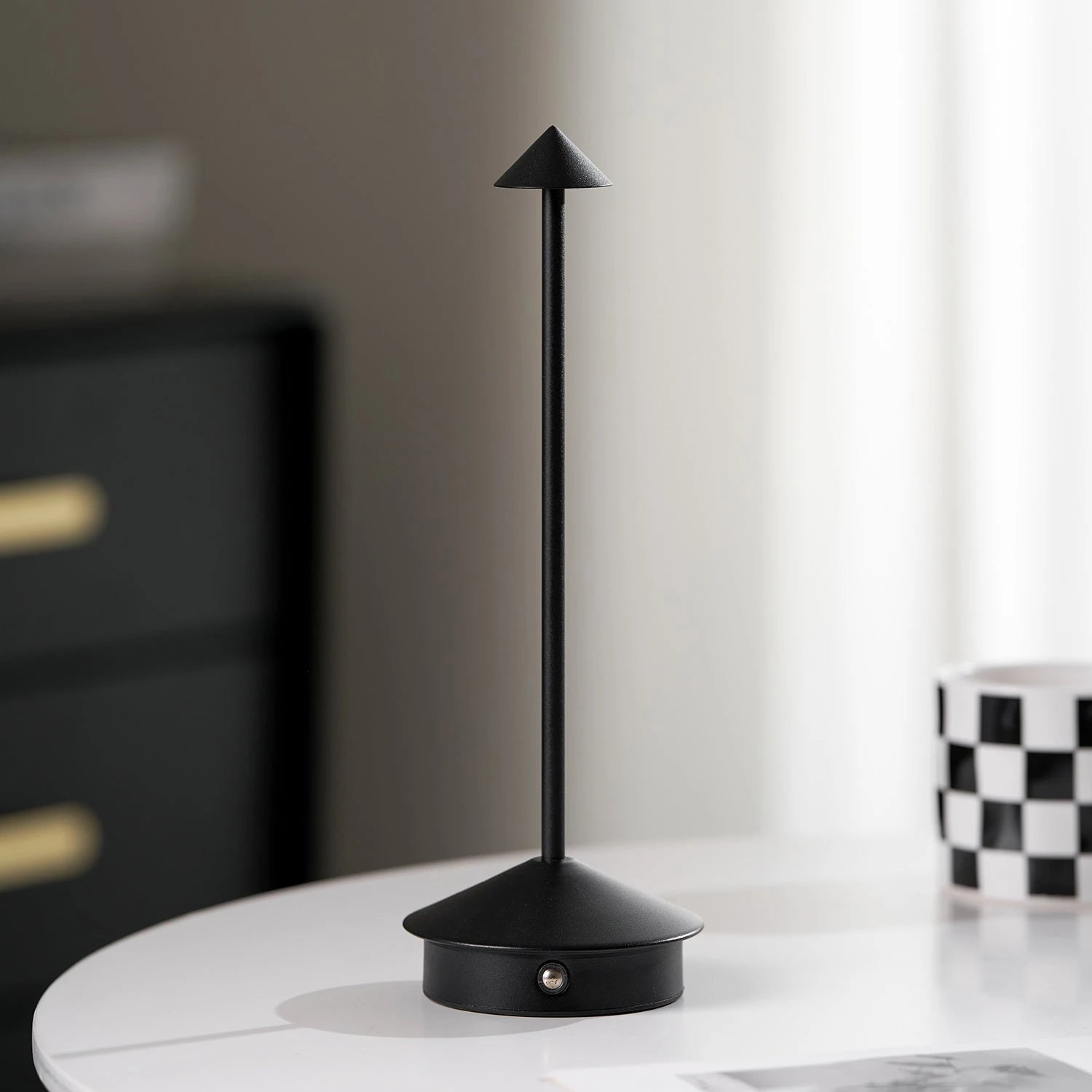 Verve Wireless Task Lamp
